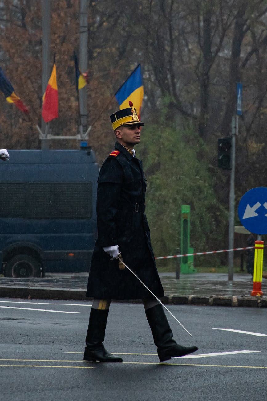 cover image 807