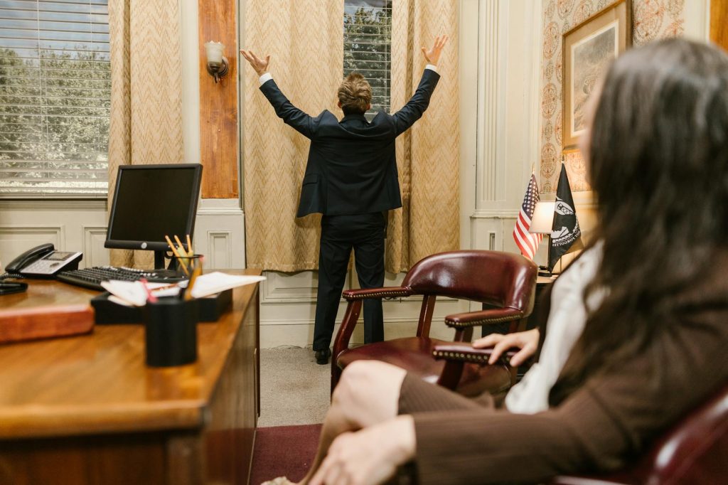 cover image 1037